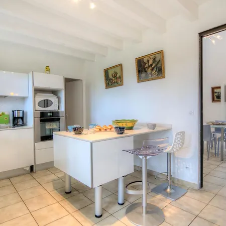 Victor Hugo By Interhome Casa vacanze