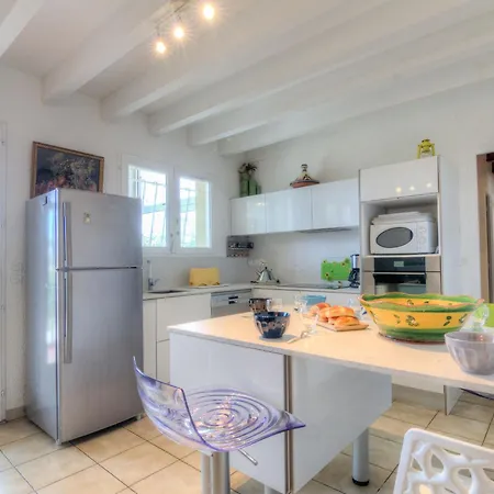 Holiday home Holiday Victor Hugo By Interhome