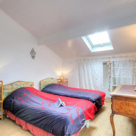 Holiday Victor Hugo By Interhome Holiday home Capbreton